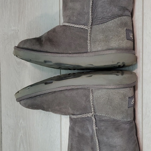 Ugg Australia Kids Girls Bailey Button Leather Sheepskin Boots shoes sz 3 - Picture 7 of 14